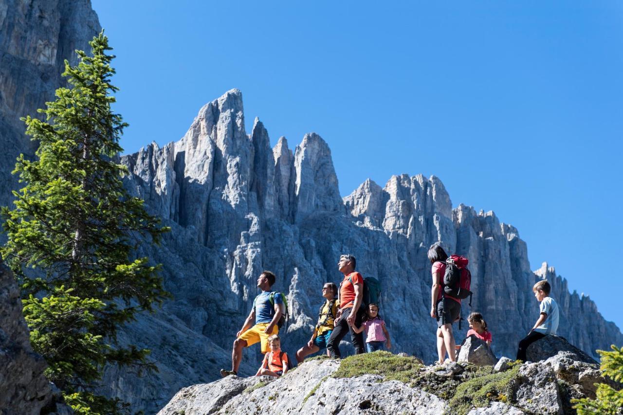 Costalungahouse Trekkingbikeski Selfcheck-In Apartment Carezza al Lago Esterno foto