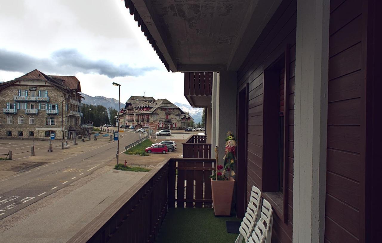 Costalungahouse Trekkingbikeski Selfcheck-In Apartment Carezza al Lago Esterno foto