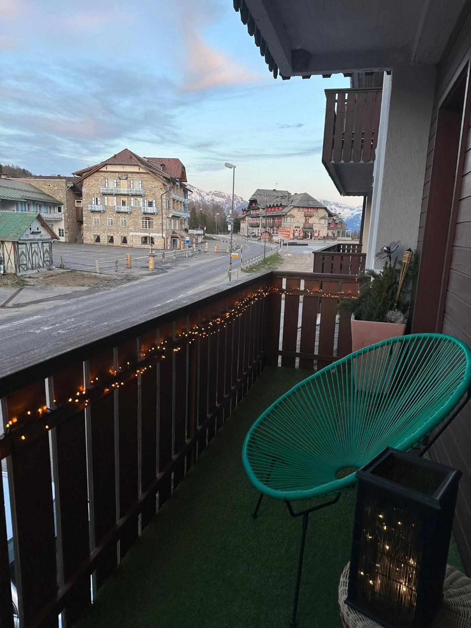 Costalungahouse Trekkingbikeski Selfcheck-In Apartment Carezza al Lago Esterno foto